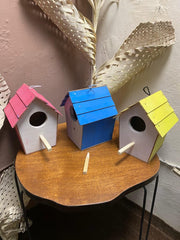 (Pack of 3) Wooden New Style Bird House