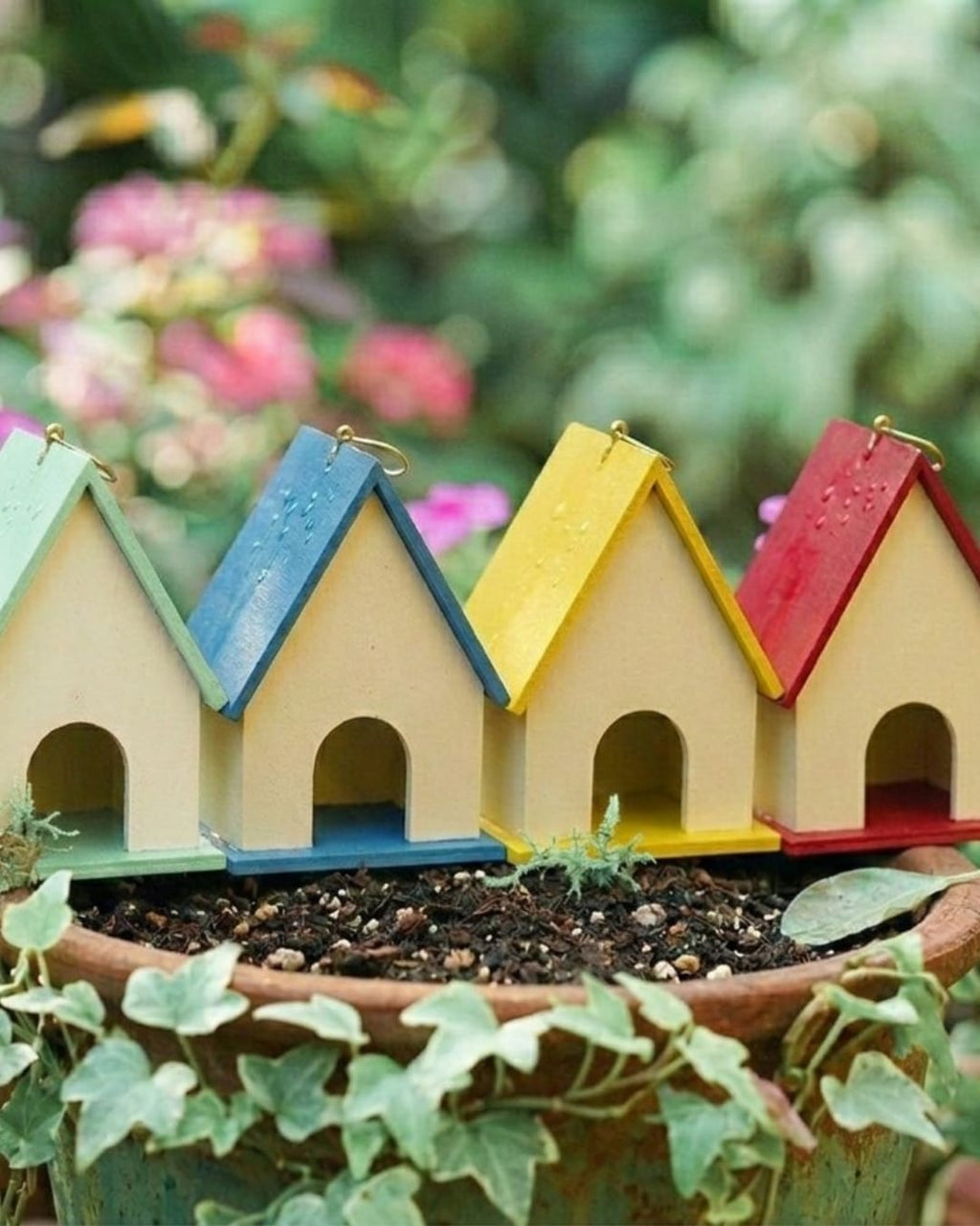 Cozy Wide-Roof Birdhouse